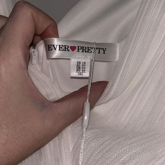 Ever Pretty White Wedding Dress with Sheer Sleeves long in length. Very pretty! - Picture 15 of 15